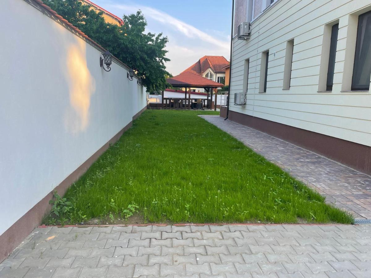 Iarca Inn Бухарест Экстерьер фото