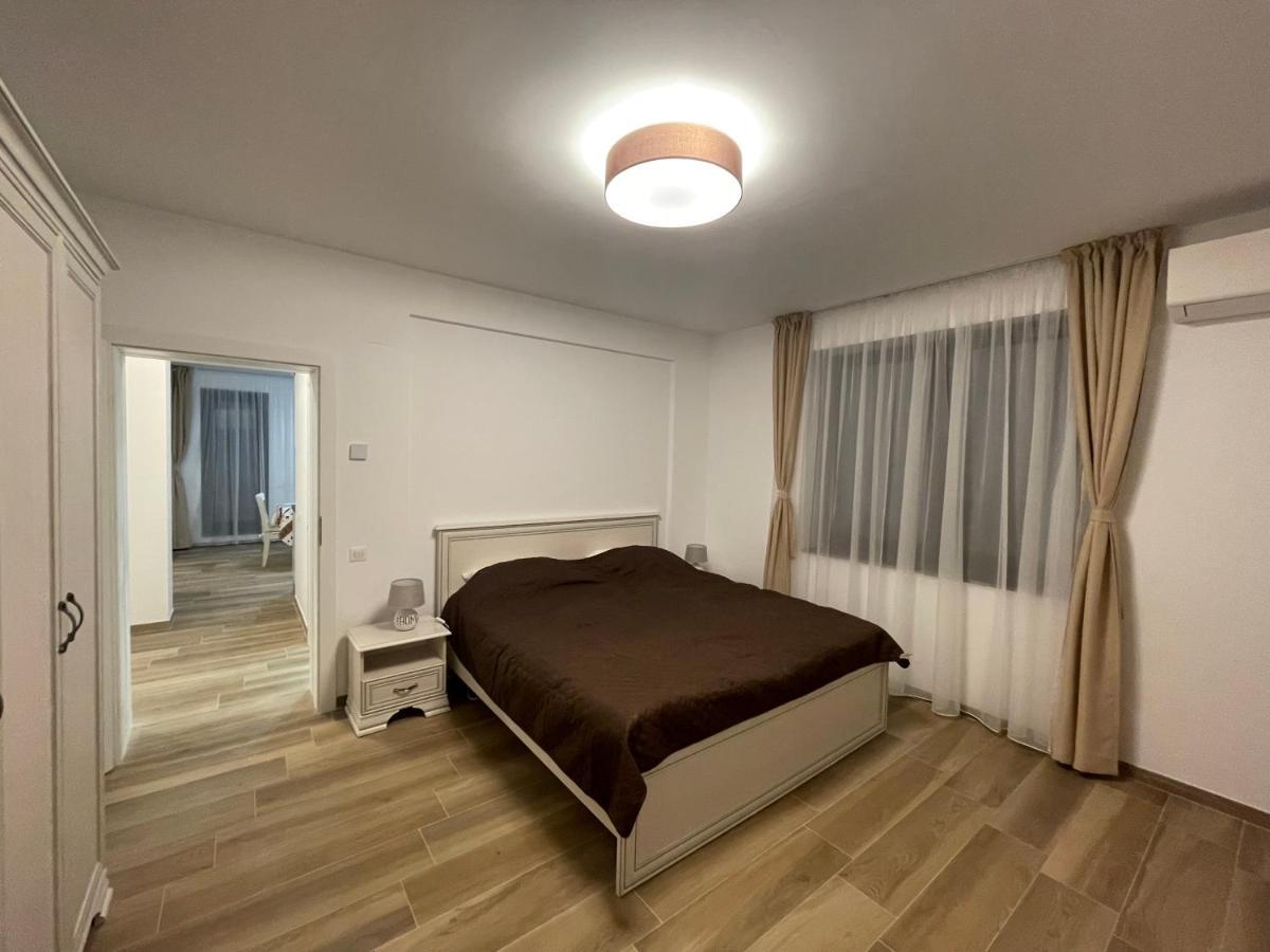 Iarca Inn Бухарест Экстерьер фото