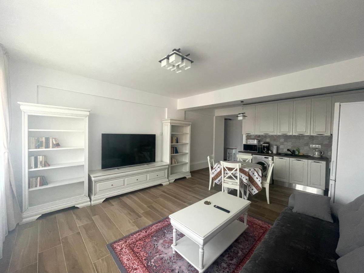 Iarca Inn Бухарест Экстерьер фото
