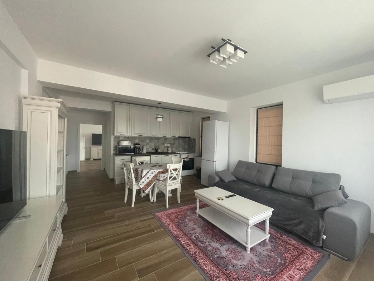 Iarca Inn Бухарест Экстерьер фото