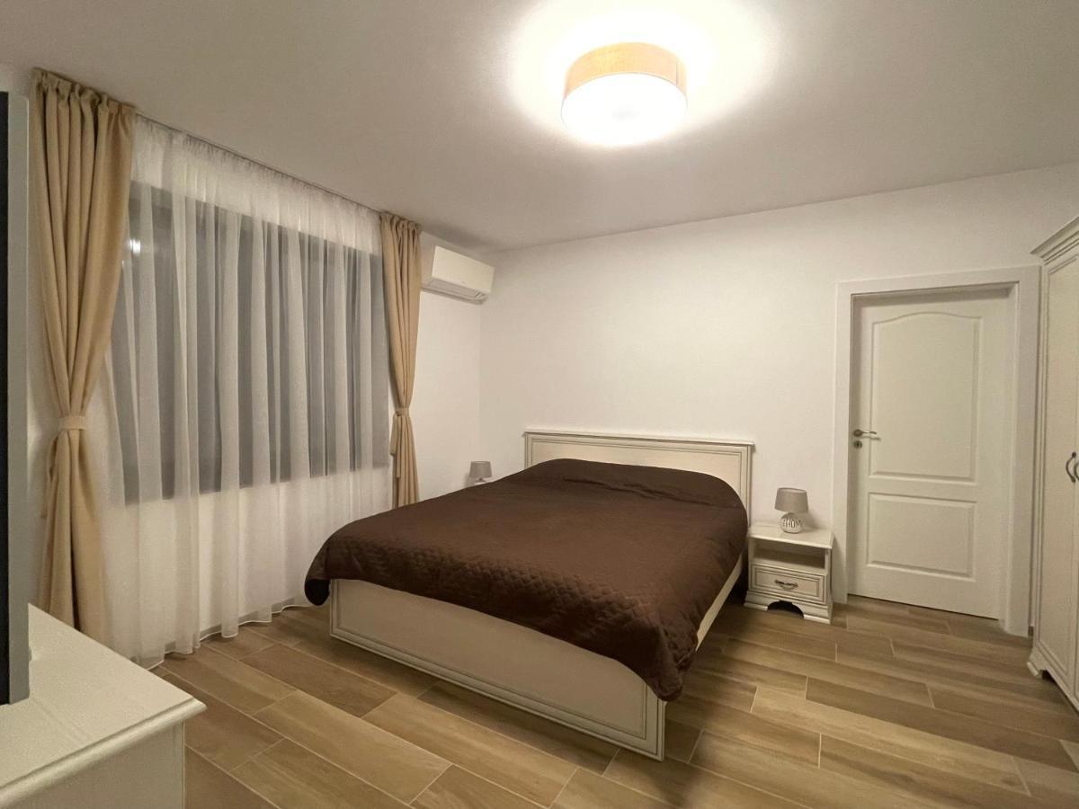 Iarca Inn Бухарест Экстерьер фото