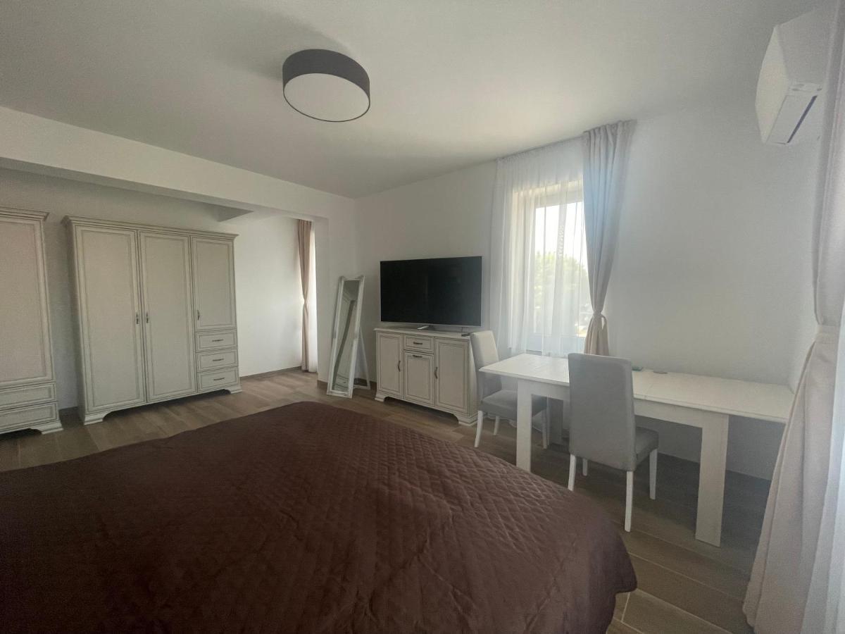 Iarca Inn Бухарест Экстерьер фото